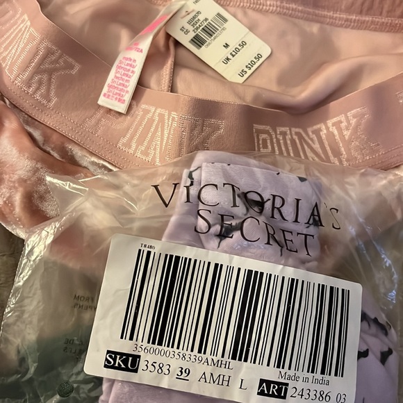 5 NWT Vs pink pantie bundle 🌺🍄🐊🎃 pride velvet lace fish net fishnet - Picture 7 of 8